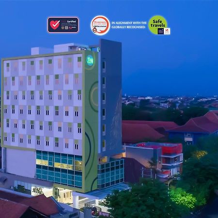 Zest Parang Raja Solo By Swiss-Belhotel International Bonorejo Esterno foto