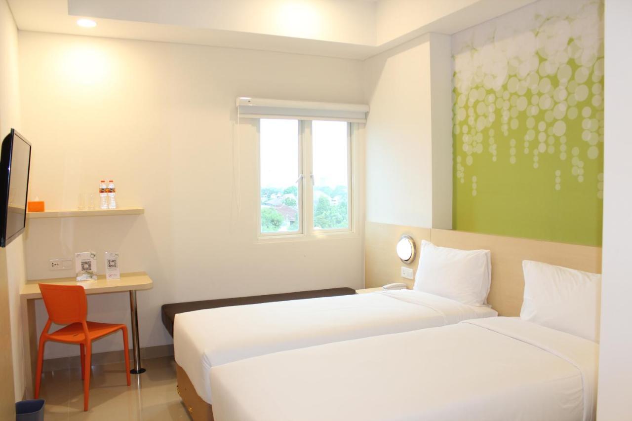 Zest Parang Raja Solo By Swiss-Belhotel International Bonorejo Esterno foto