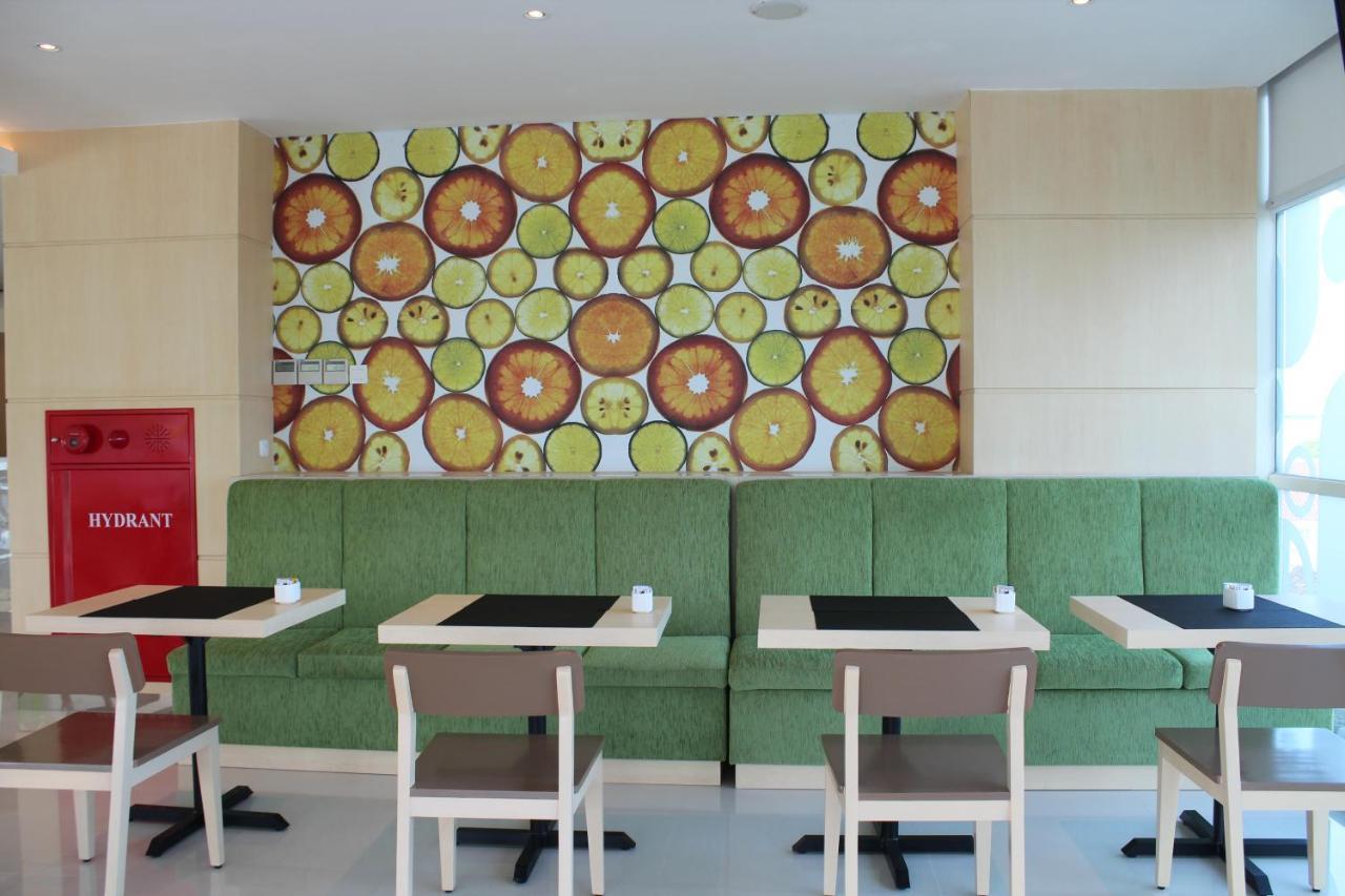 Zest Parang Raja Solo By Swiss-Belhotel International Bonorejo Esterno foto
