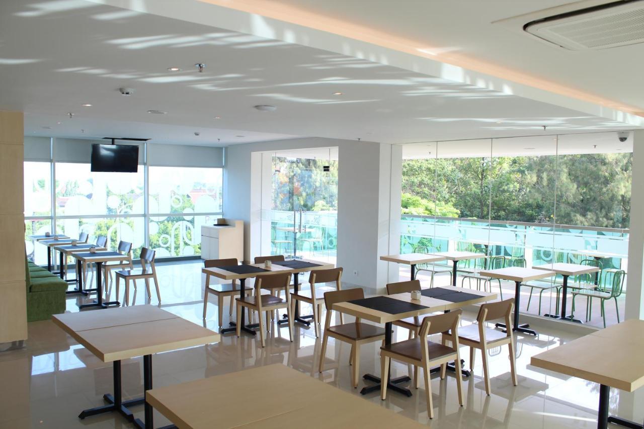 Zest Parang Raja Solo By Swiss-Belhotel International Bonorejo Esterno foto