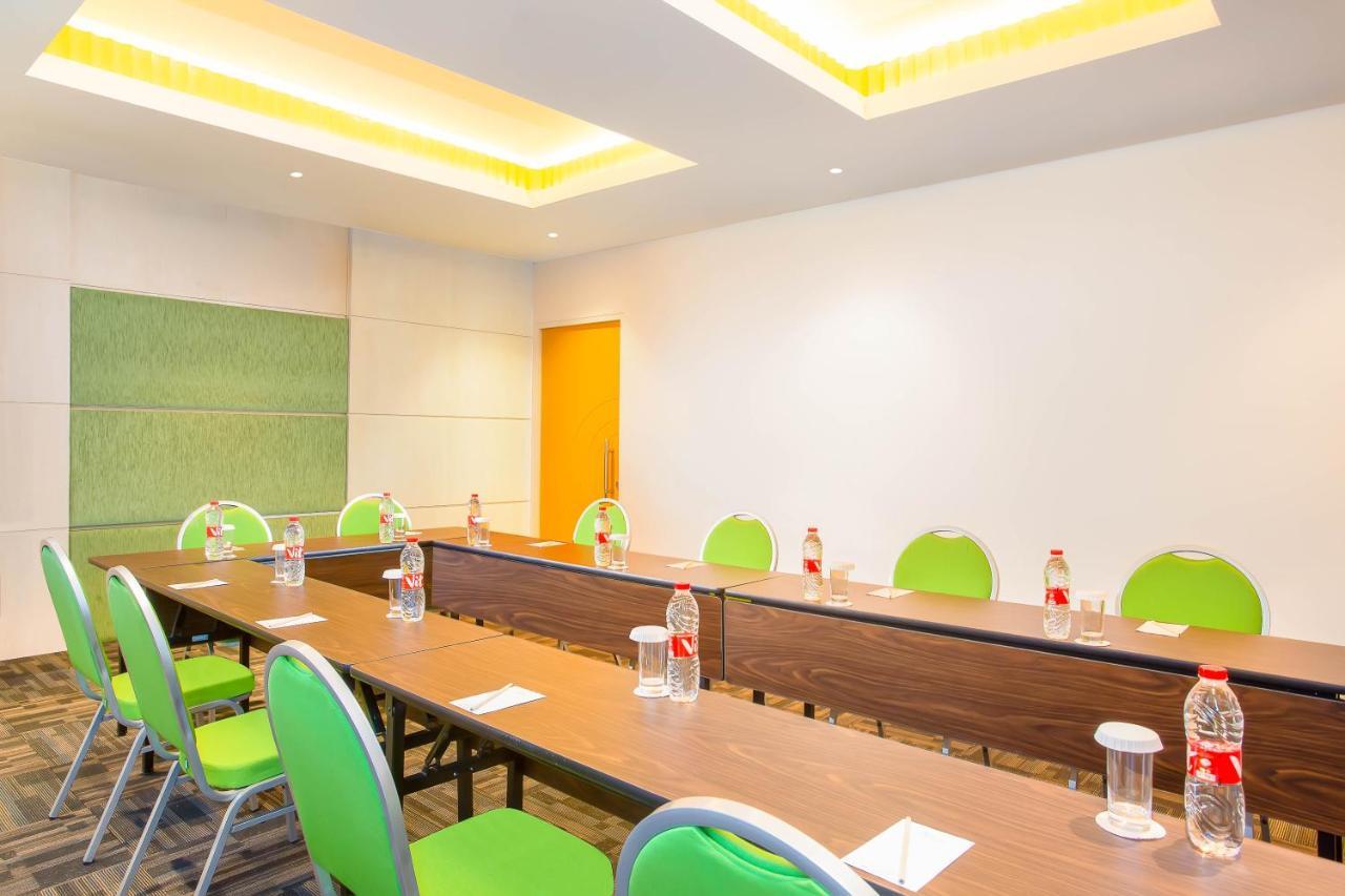 Zest Parang Raja Solo By Swiss-Belhotel International Bonorejo Esterno foto