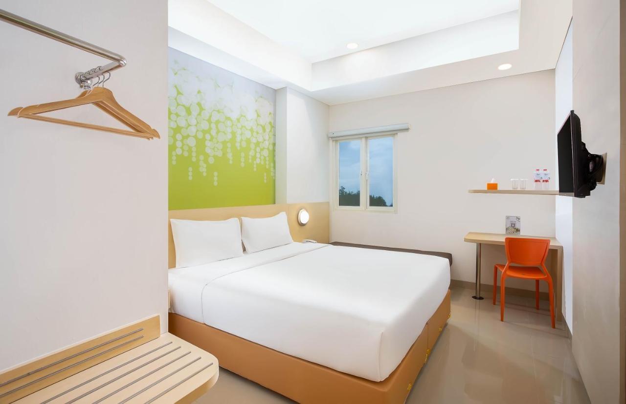Zest Parang Raja Solo By Swiss-Belhotel International Bonorejo Esterno foto