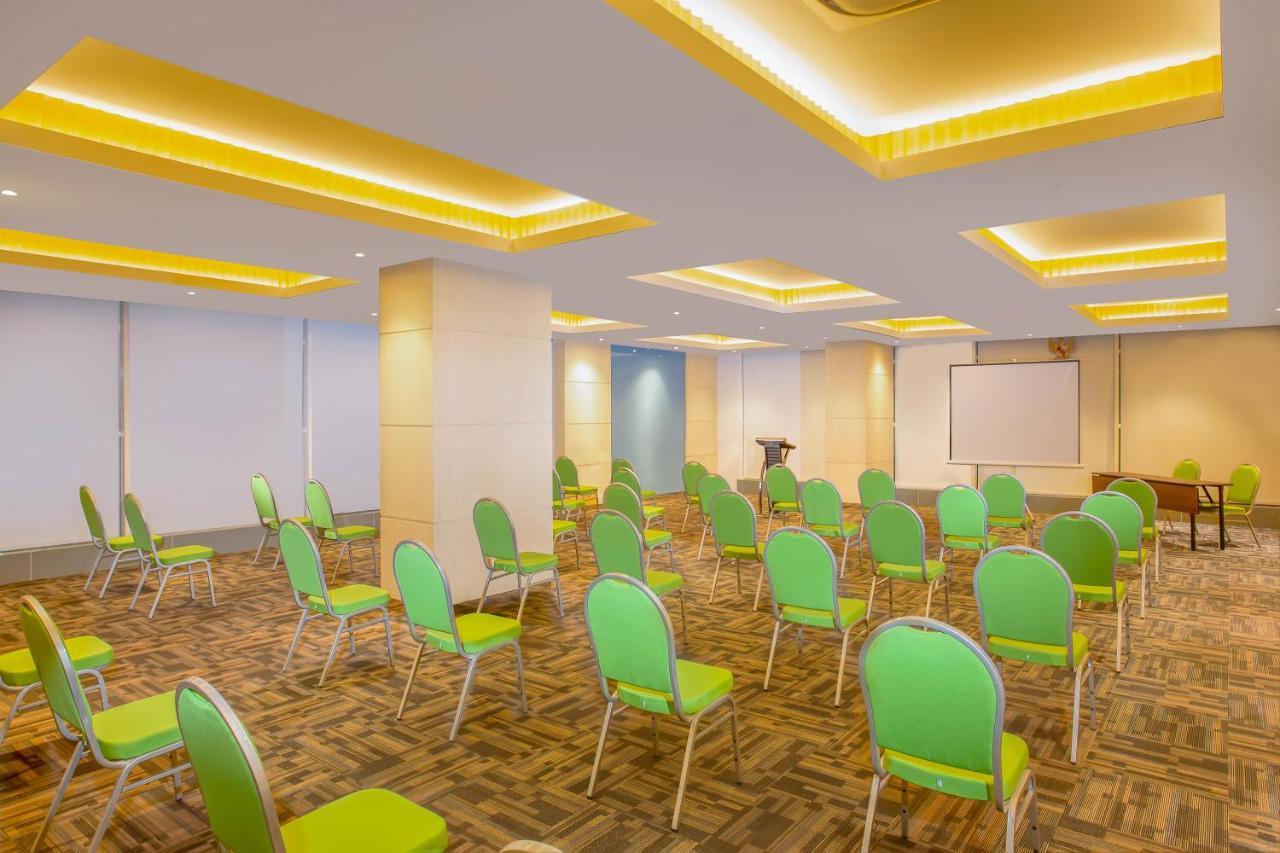 Zest Parang Raja Solo By Swiss-Belhotel International Bonorejo Esterno foto