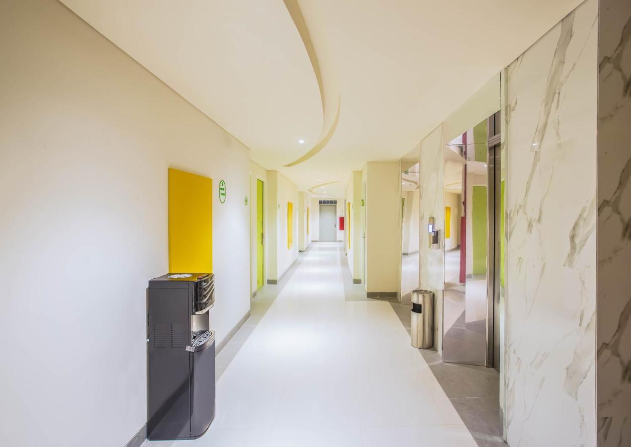 Zest Parang Raja Solo By Swiss-Belhotel International Bonorejo Esterno foto