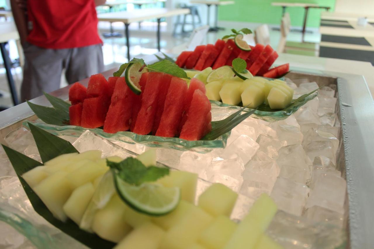 Zest Parang Raja Solo By Swiss-Belhotel International Bonorejo Esterno foto