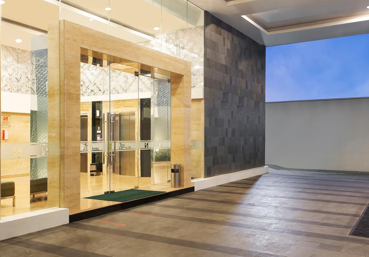 Zest Parang Raja Solo By Swiss-Belhotel International Bonorejo Esterno foto